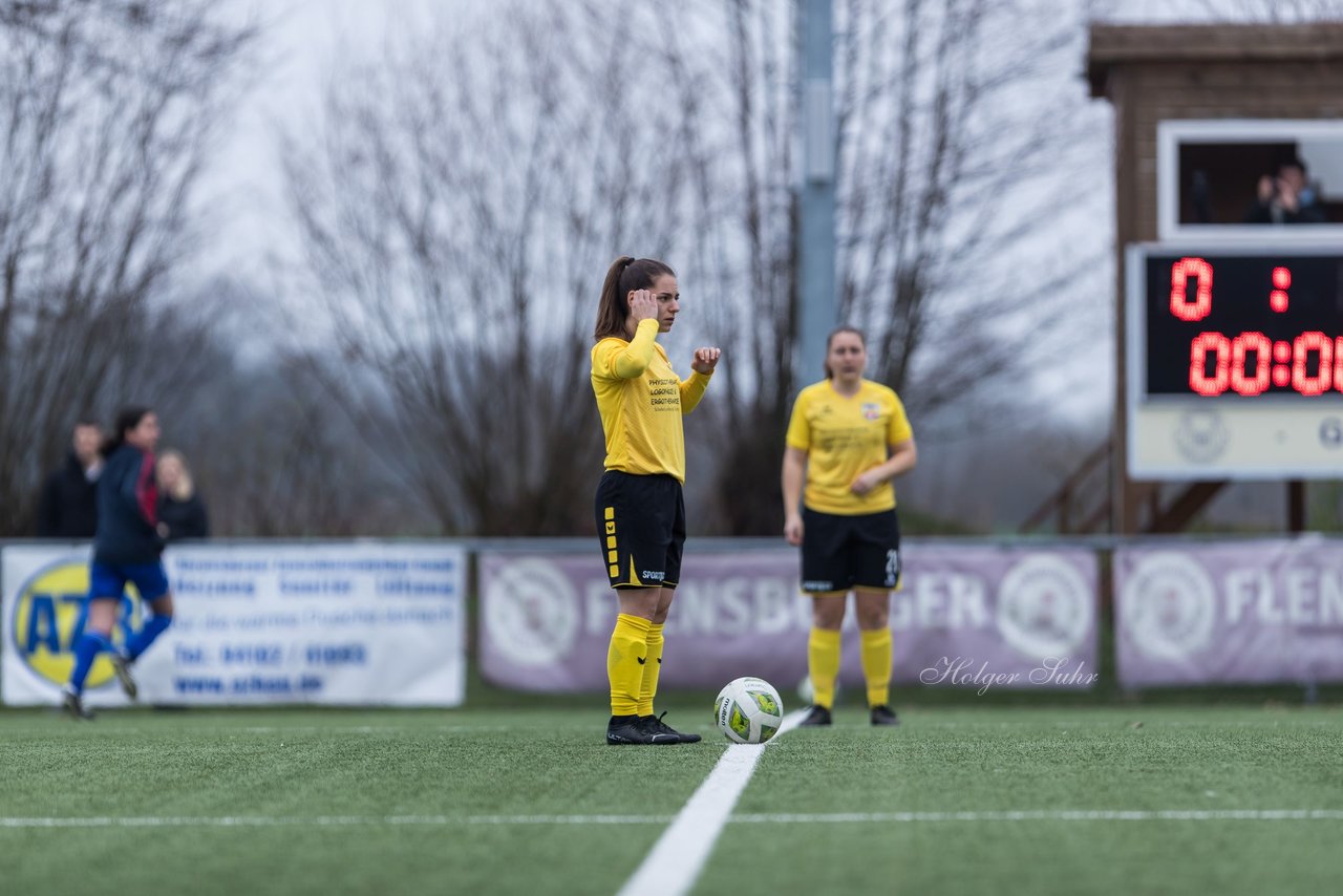 Bild 69 - F SSC Hagen Ahrensburg - SV Frisia Risum-Lindholm : Ergebnis: 1:2